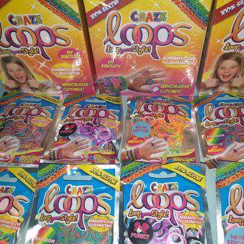 CRAZE LOOPS LOOM - PLICULEȚE SURPRIZĂ - &Icirc;N DISPLAY (12 bucăți)