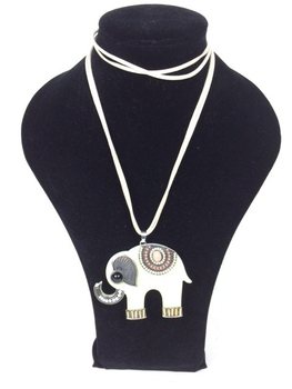 Colier cu Elefant Crem (1 buc.)