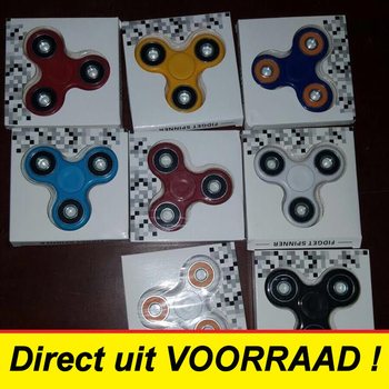 FIDGET SPINNERS (20 buc.)