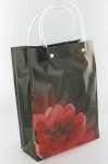 SACOȘĂ CADOU NEGRU/ROȘU CU FLOARE LARGE (12 buc.)