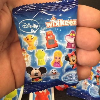 Figurine Disney Wikkeez + Autocolant &icirc;n Blindbag (300 buc.)