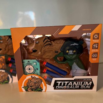 Pistol Dinozaur cu Săgeți și Țintă - Cutie Cadou (Set de 2)