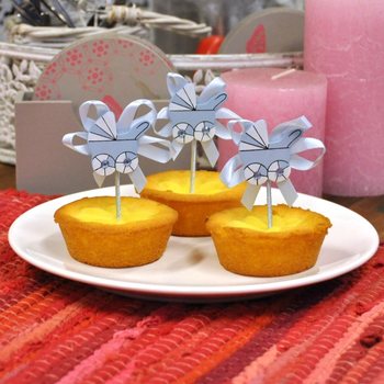 Scobitori Cupcake pentru Botez - Cărucior Albastru (12 buc.)