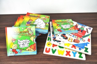 LOT DE CĂRȚI PENTRU COPII ȘI PUZZLE-URI (16 buc.)
