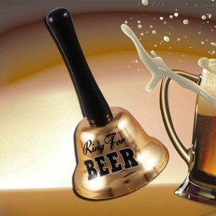 Clopoțel &bdquo;Ring for a Beer&rdquo; &icirc;n ambalaj de cadou (2 buc.)